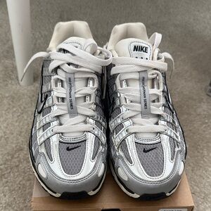 Nike Silver & White Athletic Sneakers